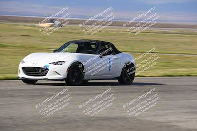 media/Mar-30-2025-Speed Ventures (Sun) [[39e6b1441d]]/Yellow/Front Straight/